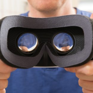 How One College Student Helped Define the Future of VR in Taboola’s Engineering Challenge